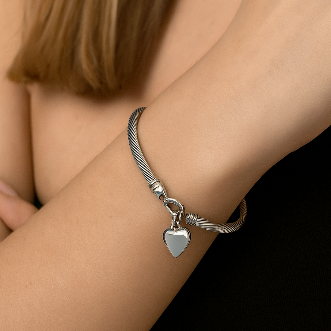 Shining Heart Bangle